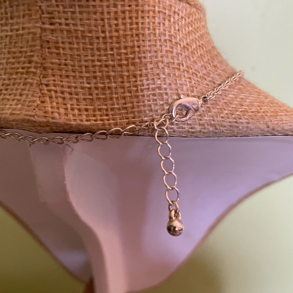 Elegant Silver Necklace with Circular Pendants - Picture 8 of 8